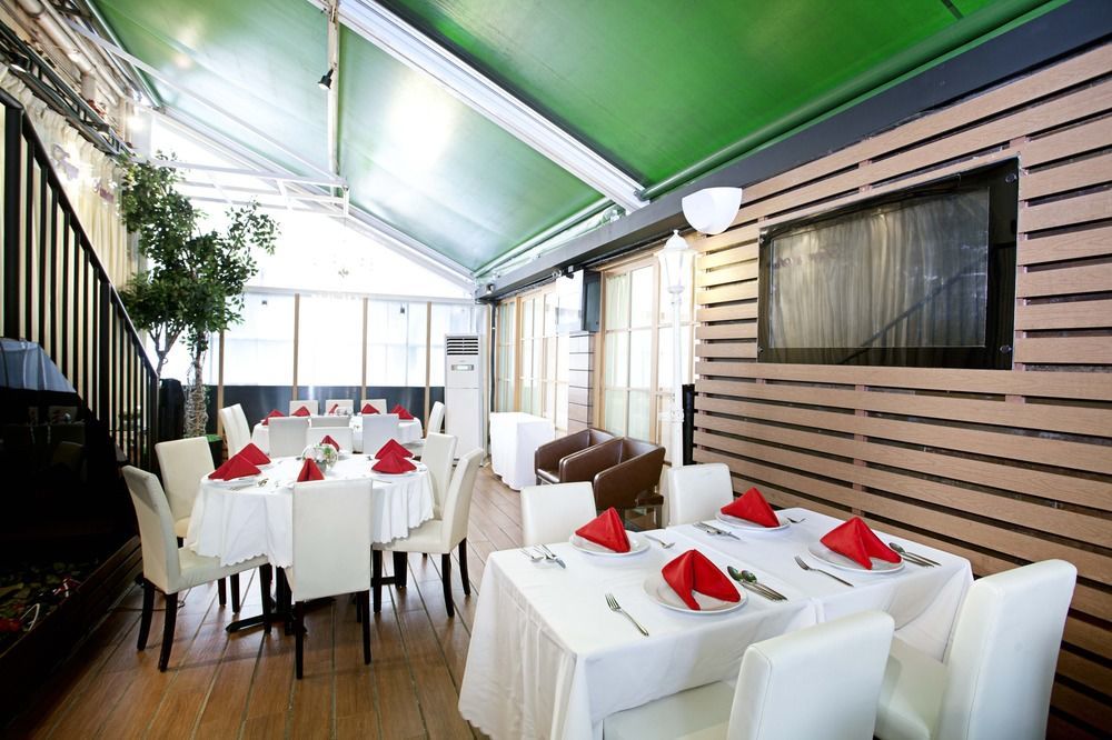Bridal Tea House - Yaumatei 3*